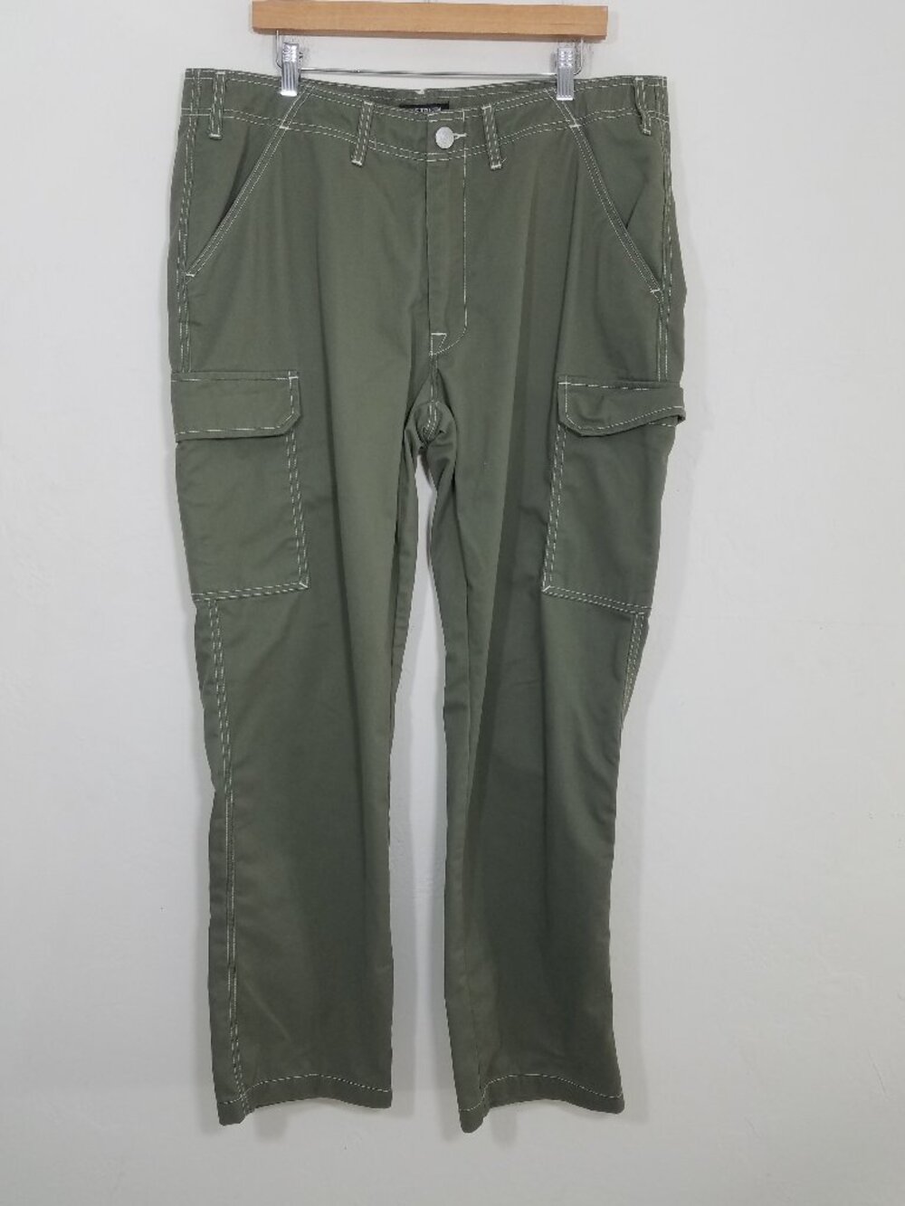 True Religion Men's Cargo Pants Green Size 36